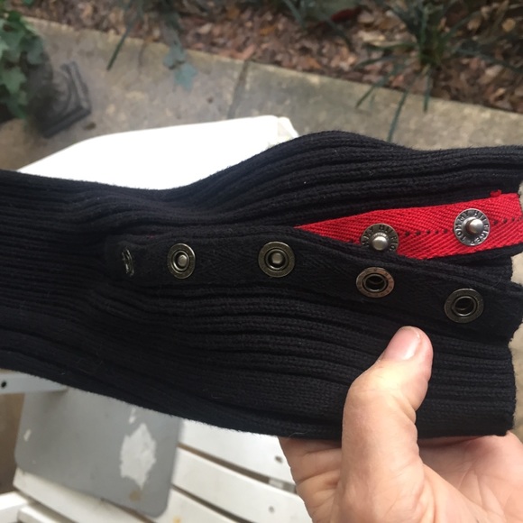 Tommy Hilfiger black sweater - Picture 3 of 4